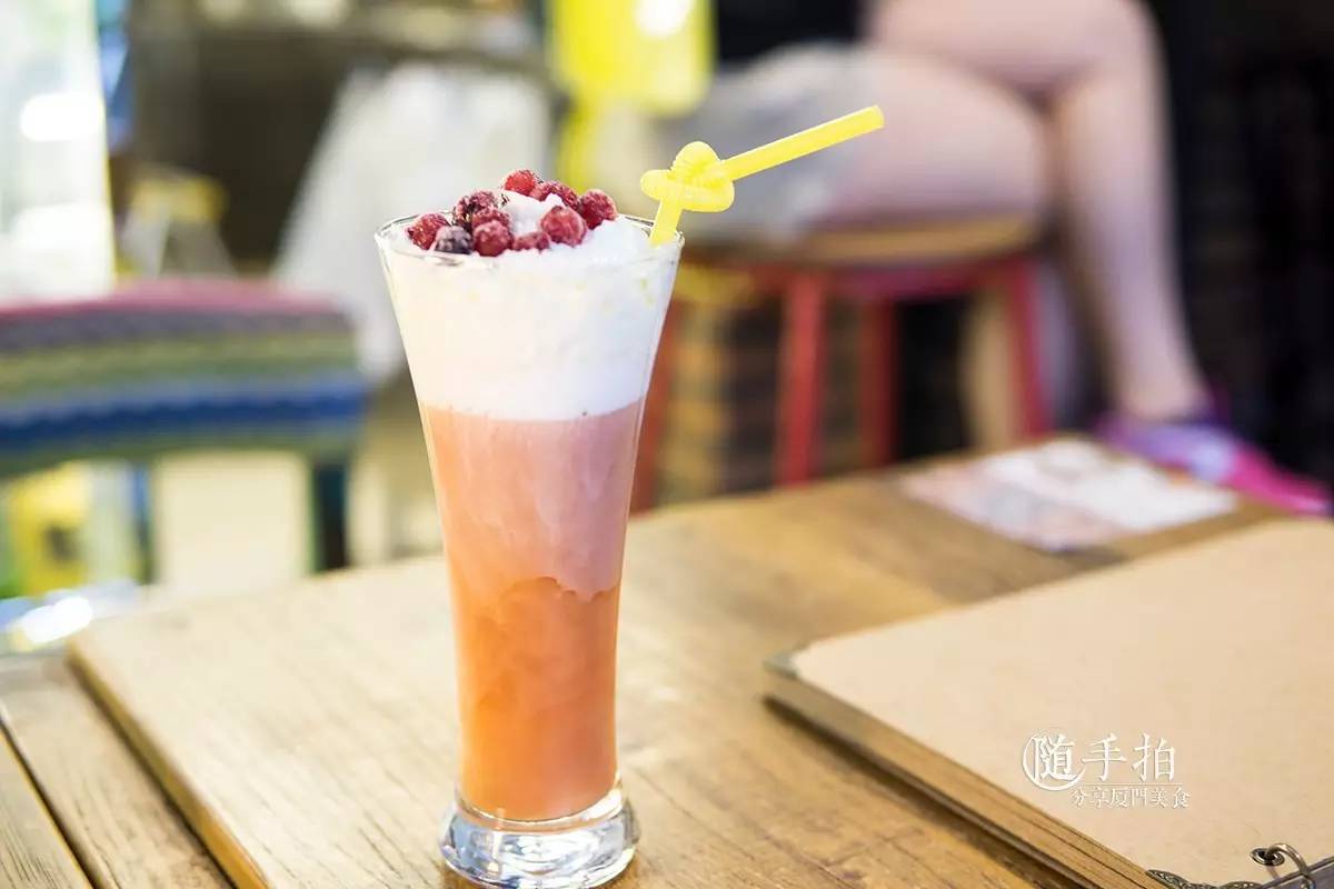 赢博体育app：赢博体育官网入口：：咖啡店 一家小而美的咖啡店你会不小心错过它(图5)
