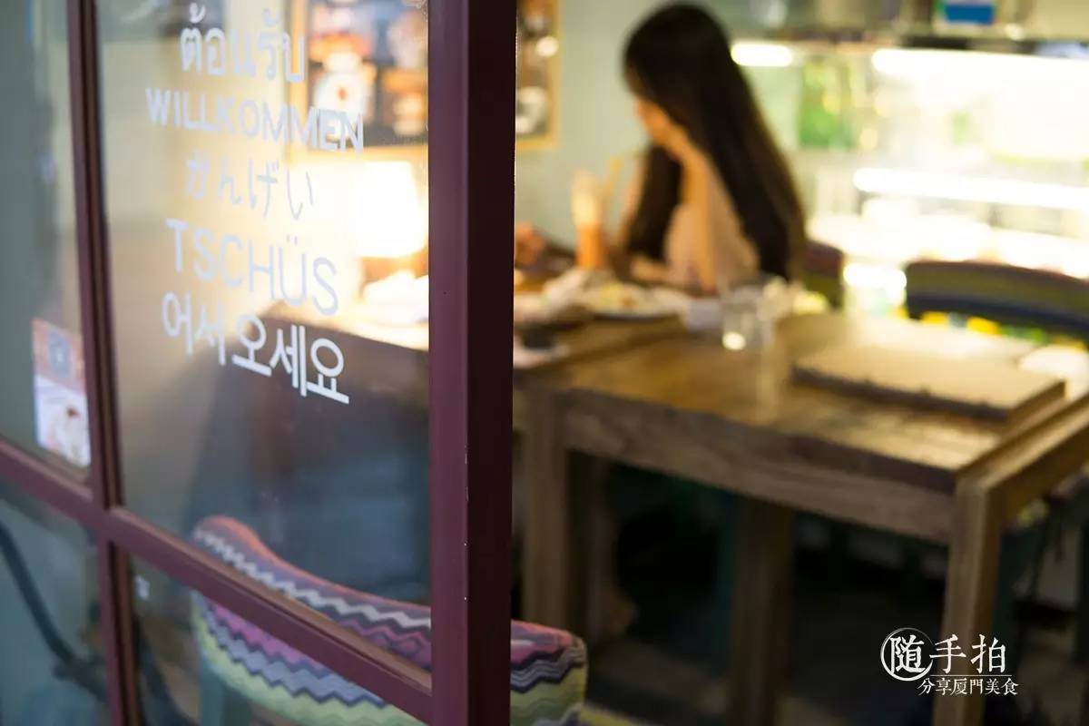 赢博体育app：赢博体育官网入口：：咖啡店 一家小而美的咖啡店你会不小心错过它(图8)